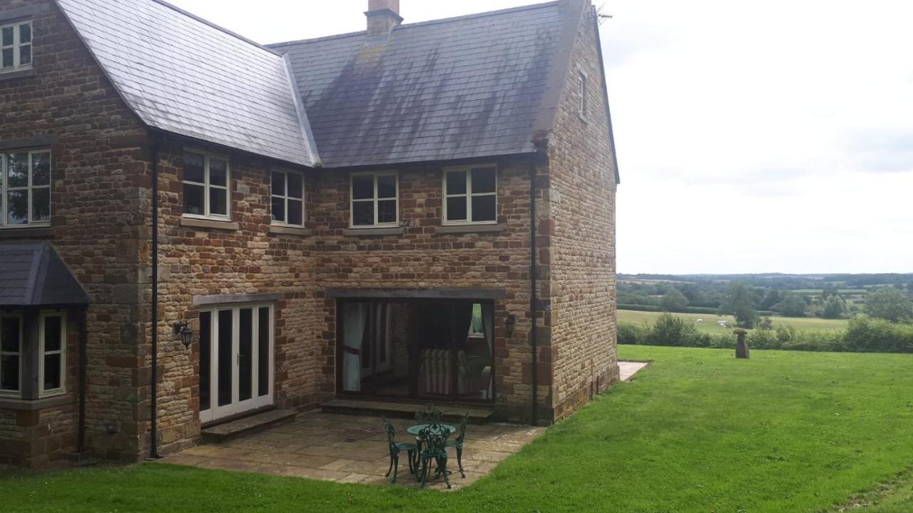 Cockley Hill Farm Bed & Breakfast Brackley  Exterior photo