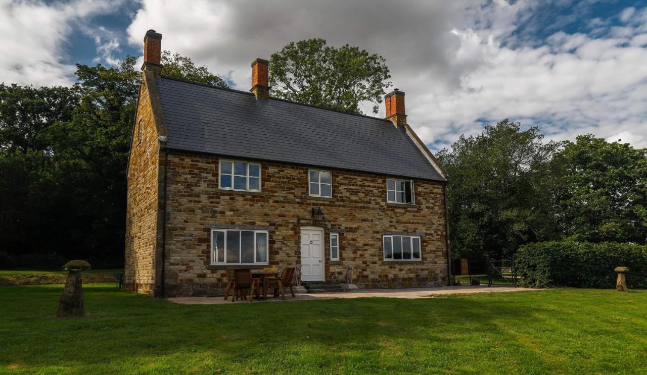 Cockley Hill Farm Bed & Breakfast Brackley  Exterior photo